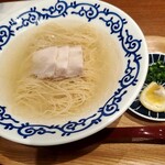 豚そば月や - ラーメン