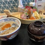 Sushi Sake Saka Na Sugi Dama - 