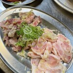ホルモン肉問屋 小川商店 西中島店 - 