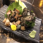 田舎家 旬 - 活サザエ2ヶ　1,210円