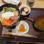 Wabou Mansaku - 海鮮丼