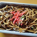 小鹿 - やきそば(中)400円テイクアウト