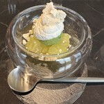 Relevé dessert - ❶フレッシュのメロン、抹茶と山葵のアイス、メレンゲ。