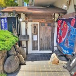 魚や 翻車魚丸 - ランチタイムは出口専用の第二出入口(外側)