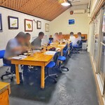 魚や 翻車魚丸 - テーブル席室「画廊」