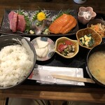 海鮮酒房わだつみ - 料理写真:刺身三点盛り定食