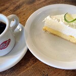 バブルオーバー - キーライムパイ￥780＆コーヒー