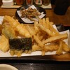 うどん居酒屋 麦笑 - 料理写真:ひやかけ大盛り＋いか天＋ごぼう天＋特典いりこ天