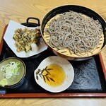 入船 - 秩父まいたけ天 ざる蕎麦の海苔なし