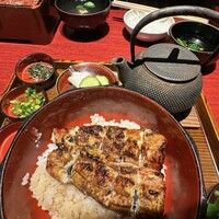 新宿うな鐵 はなれ - 