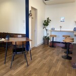 bird street + - 店内