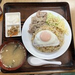 郷味食堂 - ヤキニクチャーハン(焼肉炒飯)  690円税込