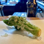 たでの葉 - ハリギリ新芽の天ぷら♪