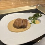 クッチーナ - フランス産仔牛　ジロール茸のソース