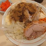 ラーメン 鷹の目 - まぜそばミニ+うずら+紅しょうが