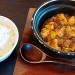 熊猫飯店 - 麻婆豆腐ハーフサイズ＆ごはんの中