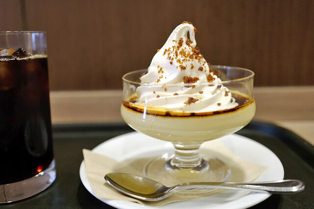 CAFFE VELOCE Shinjuku Icchome Kita Ten photo 3