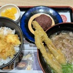 資さんうどん - 料理写真: