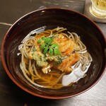 土家 - 温かいお蕎麦に海老のかき揚げ