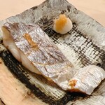 鮨 しゅん輔 - 太刀魚の塩焼き