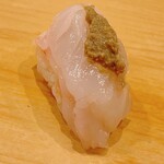 鮨 しゅん輔 - 増毛のボタン海老です。海老味噌をトッピング