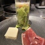 炭焼き 成吉思汗いし田 - 前菜(サラダ、クリームチーズ、ラム生ハム)①