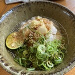 元祖しょうゆうどん 小縣家 - すりおろし後のしょうゆうどん