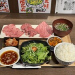 Kinnikuya特制烤肉3种午餐