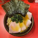 横浜家系総本山 吉村家直系店 ラーメン内田家 - 