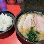 横浜ラーメン 真砂家 - 