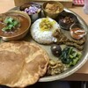 NEPALI CUISINE HUNGRY EYE Dine & Bar - 2024年５月スペシャル（左下はプリ（揚げパン））