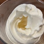 ジョナサン - 空洞