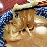 とんかつ六角箸 - 麺リフト