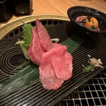 Yoroniku - 