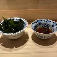 鮨 由う - ワカメ