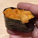 鮨 一幸 - 浜中町産　蝦夷馬糞雲丹