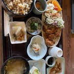 Ikiiki Mizubunka Kabatakan - とんちゃん定食