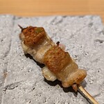 黒さつま鶏 煉火 - 手羽のネギ巻き