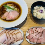 宍道湖しじみ中華蕎麦 琥珀 - 