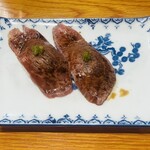 モツの天満屋 - 肉寿司(赤身)