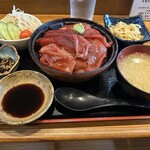 お家ダイニング 酒楽 - マグロ漬け丼