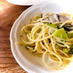 N enne - 牡蠣とブロッコリー。