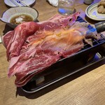 十勝帯広大衆食堂 とかち晴ル - 名物！北海道産牛炙り肉寿司（二貫）