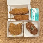 RF1 - 料理写真:さっぱり梅と大葉のささみ串¥460外、にゃんこロッケ¥200外、北海道産長芋コロッケ¥203外　　を半額で購入。閉店10分前限定。