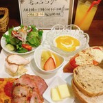 ビストロ アン ファミーユ - モーニングプレート