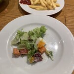 GRILL&DINING用賀倶楽部 - シーザーサラダ（取り分け後）