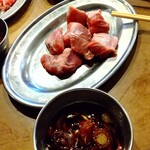 ホルモン青木 - カシラ