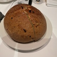 Morton's The Steakhouse 丸の内 - オニオンブレッド