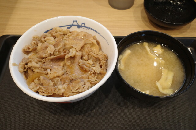 松屋 上山店 - かみのやま温泉（牛丼）の写真