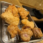 骨付鳥、からあげ、焼鳥 がブリチキン。 - 